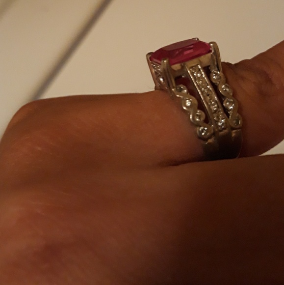 Ruby Ring - Picture 4 of 5
